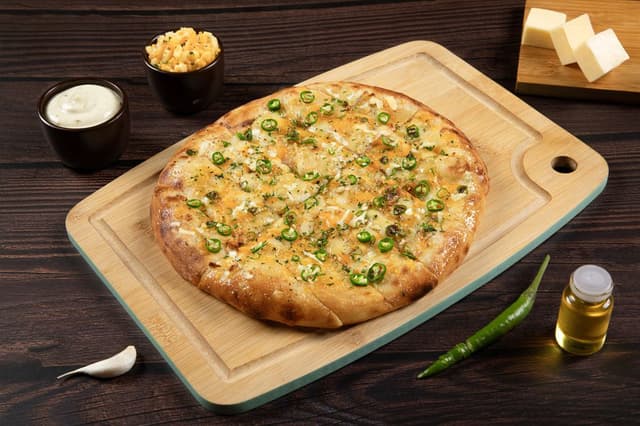 Chilli Cheese Garlic Bread (11 inch)