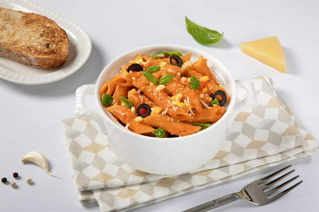 Pink Blush Pasta (11 inch)