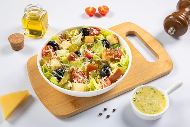 Caesar Salad with Egg Dressing (11 inch)